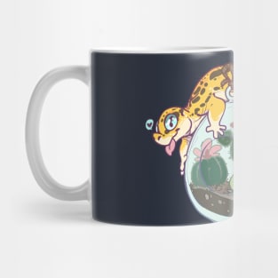 Leopard gecko and tirarium Mug